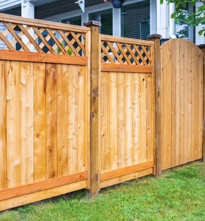 decorative-wood-fence-installation-illinois